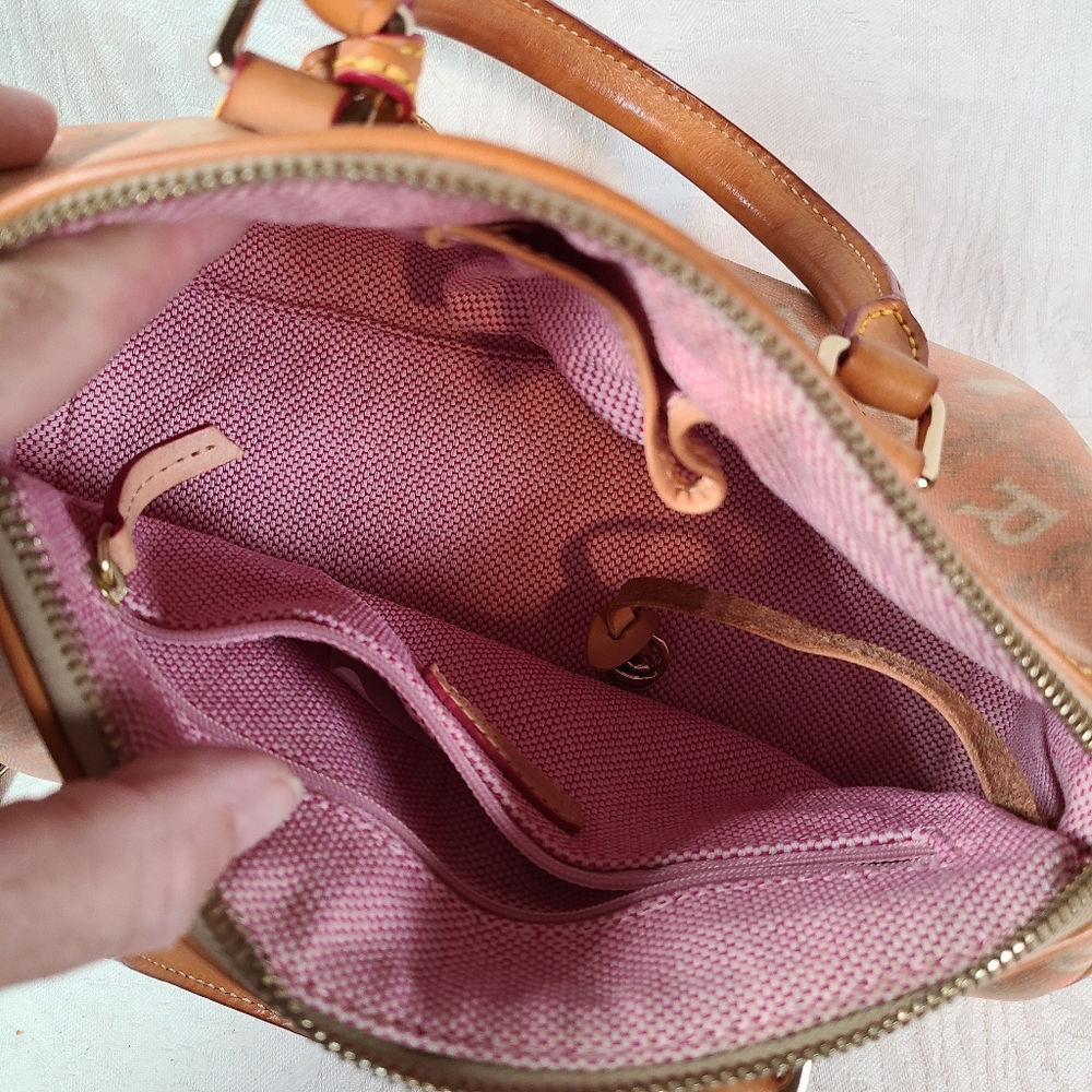 Dooney & Bourke spell out small domed satchel crossbody purse handbag - Picture 7 of 12